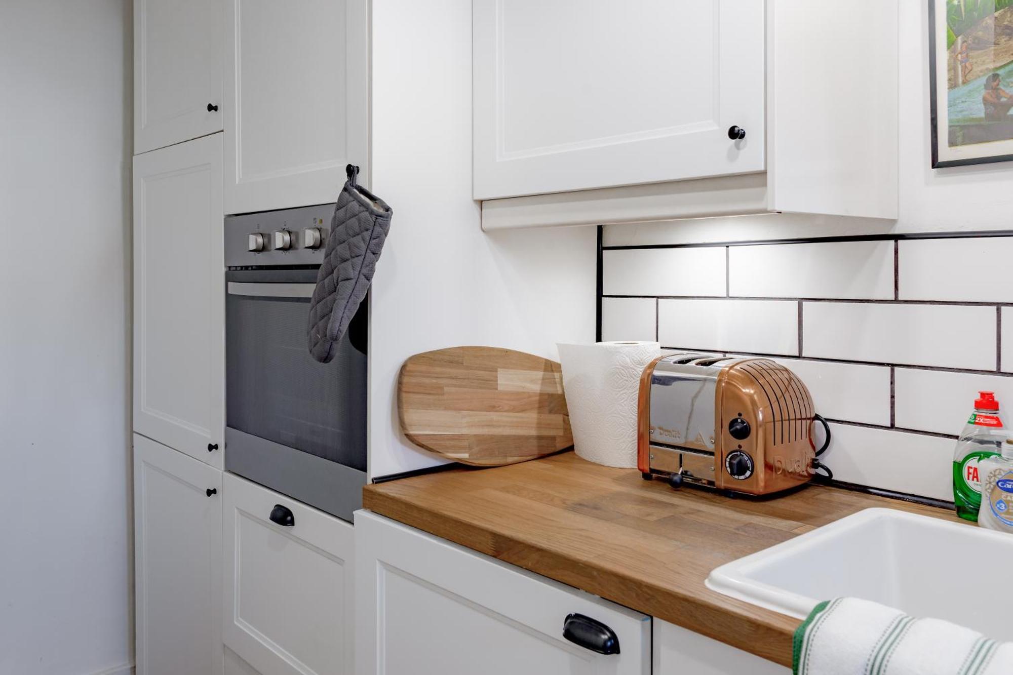 Вилла Stunning 2Bd In The Heart Of Malmesbury! Экстерьер фото